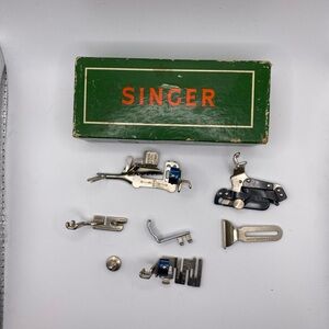 Singer Sewing Machine Attachments 160623 For Class 301 Machines in Original Box